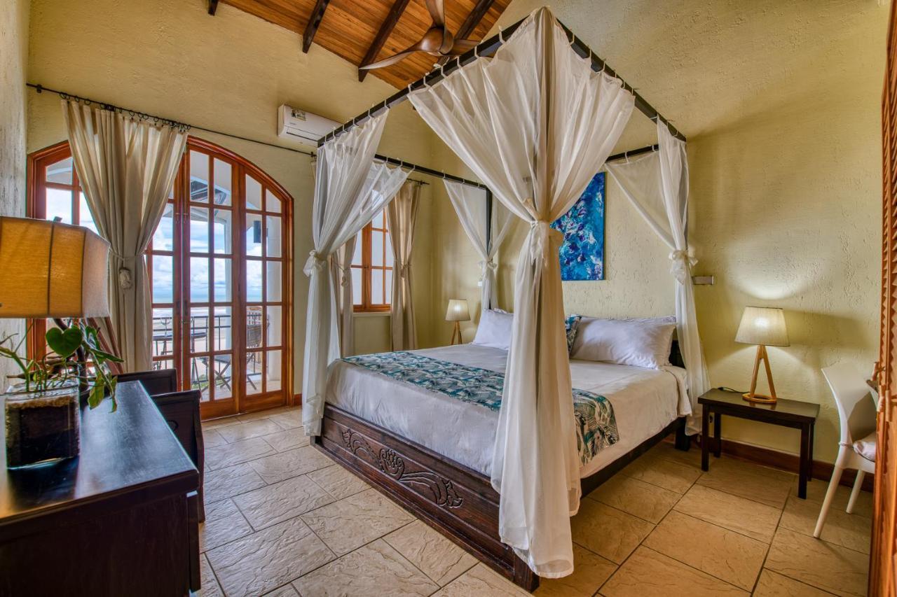 El Castillo Luxury Boutique Hotel- (Adults Only) Ojochal Exterior photo